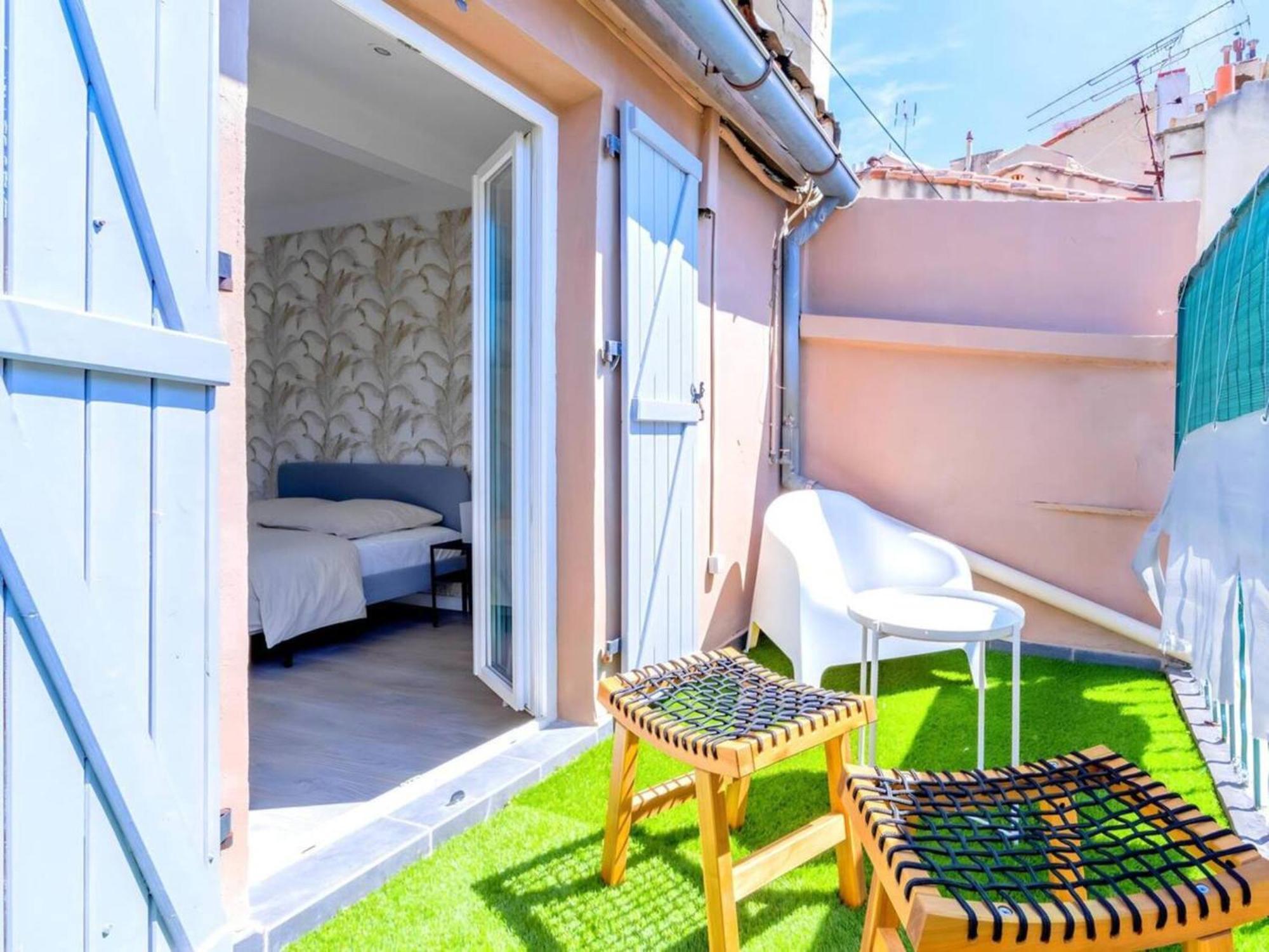Escapade Vieux-Port Balneo Cine-Terrasse By Weekome مارسيليا المظهر الخارجي الصورة